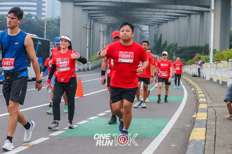 Race photo from ONE RUN 10K 2025