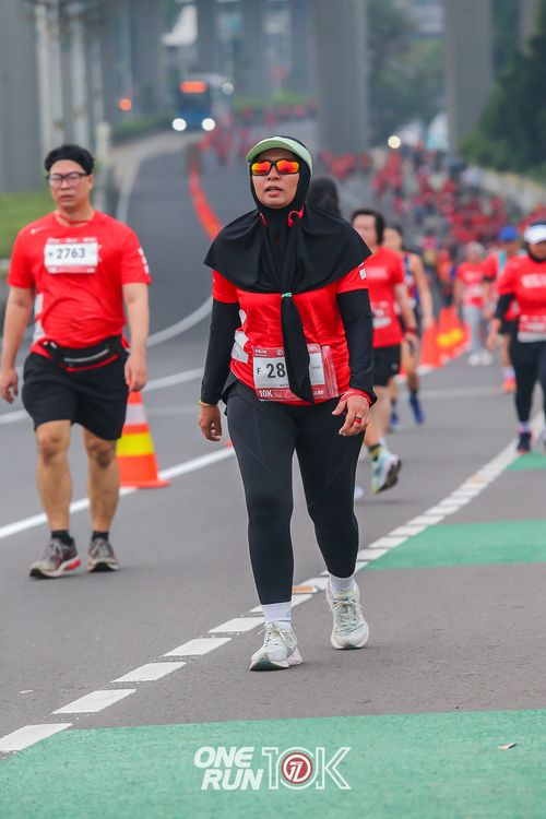 Race photo from ONE RUN 10K 2025