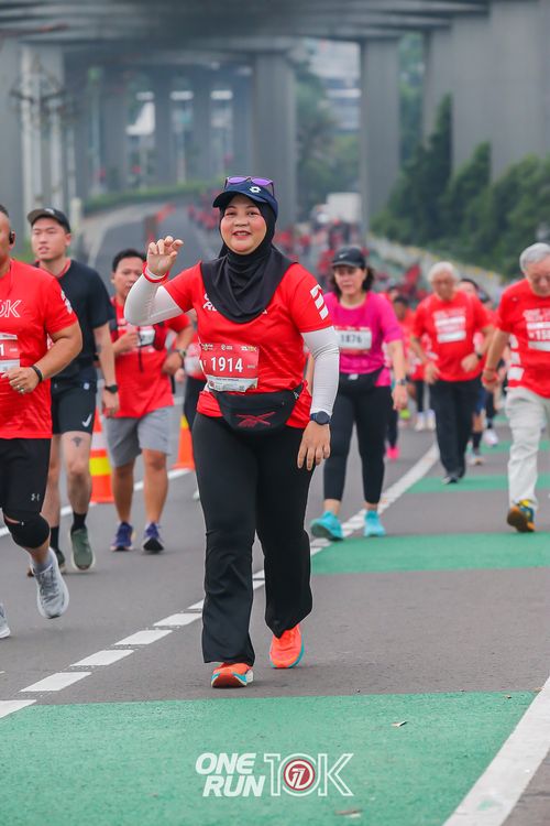 Race photo from ONE RUN 10K 2025