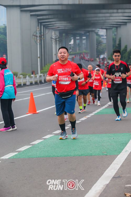 Race photo from ONE RUN 10K 2025