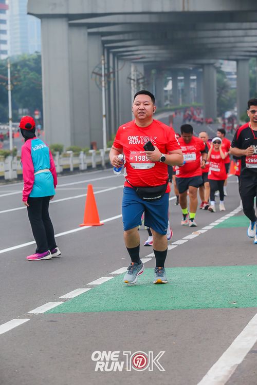 Race photo from ONE RUN 10K 2025