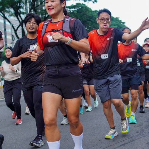 Race photo from FIRST SUNDAY RUN
