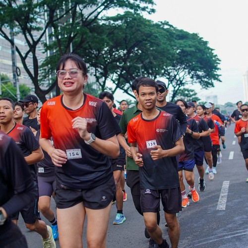 Race photo from FIRST SUNDAY RUN