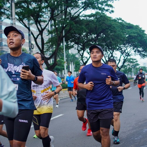 Race photo from FIRST SUNDAY RUN