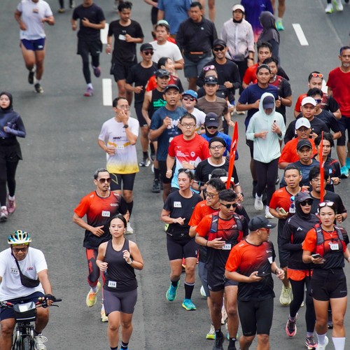 Race photo from FIRST SUNDAY RUN