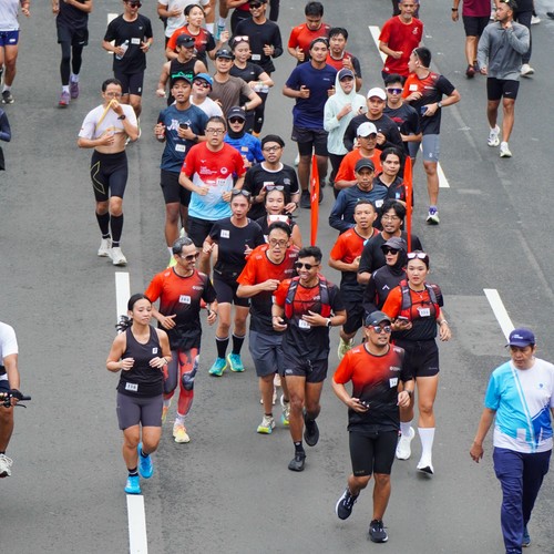 Race photo from FIRST SUNDAY RUN