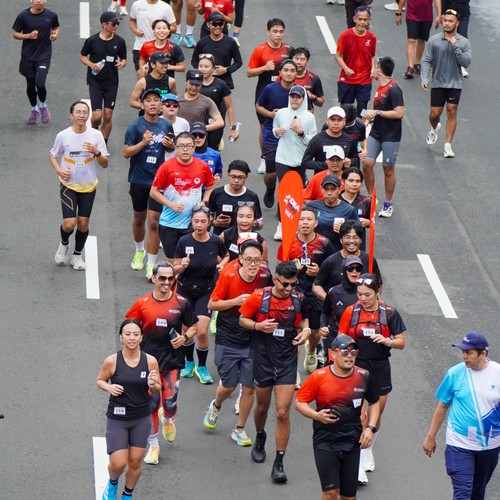 Race photo from FIRST SUNDAY RUN