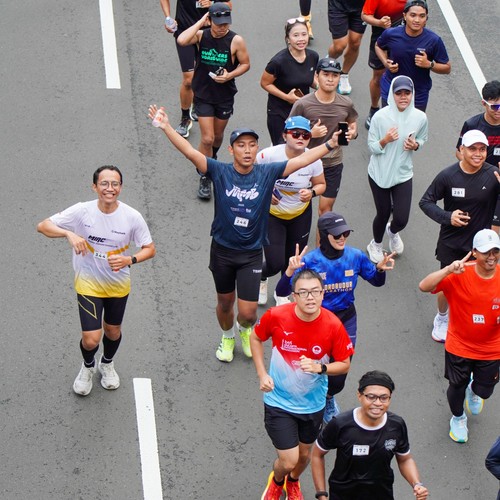 Race photo from FIRST SUNDAY RUN