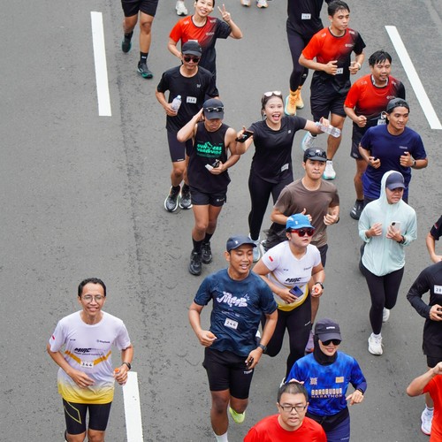 Race photo from FIRST SUNDAY RUN