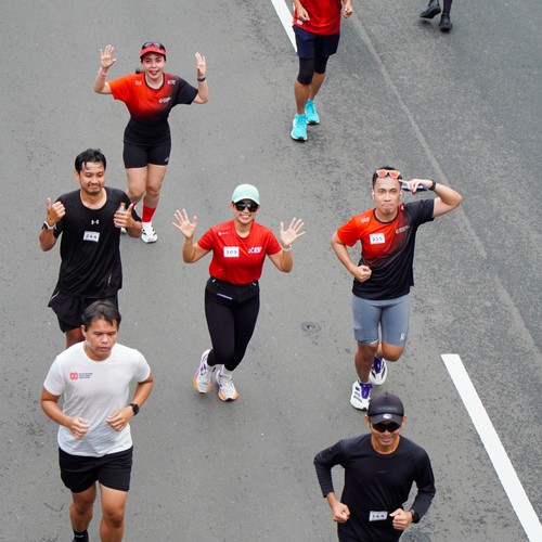Race photo from FIRST SUNDAY RUN