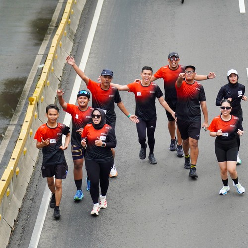 Race photo from FIRST SUNDAY RUN