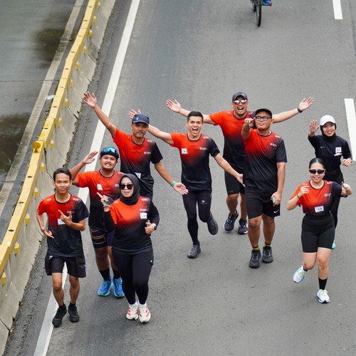 Race photo from FIRST SUNDAY RUN