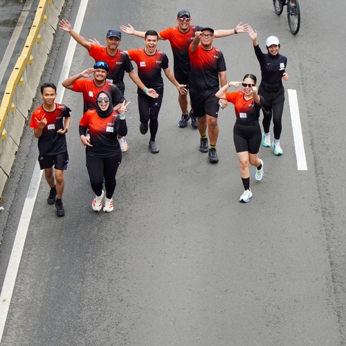 Race photo from FIRST SUNDAY RUN