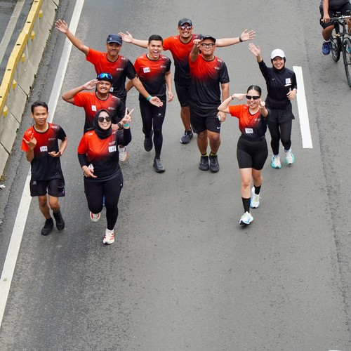 Race photo from FIRST SUNDAY RUN