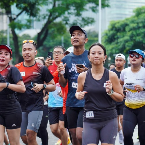 Race photo from FIRST SUNDAY RUN