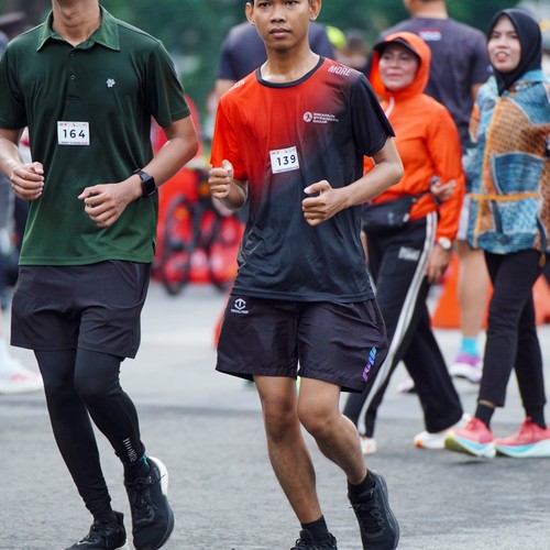 Race photo from FIRST SUNDAY RUN