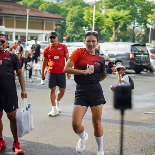 Race photo from FIRST SUNDAY RUN