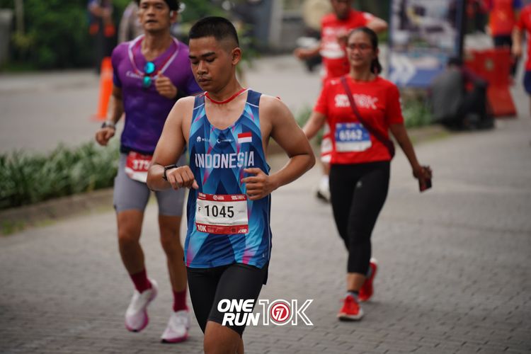 Race photo from ONE RUN 10K 2025