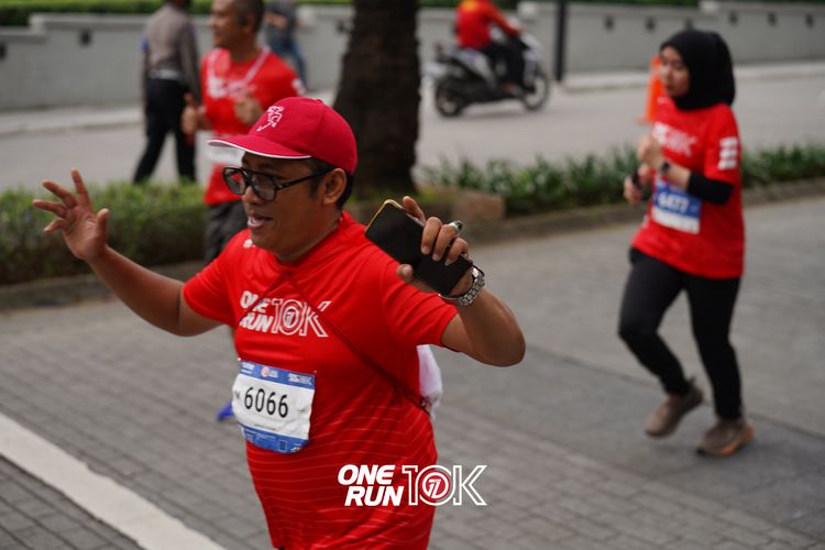 Race photo from ONE RUN 10K 2025