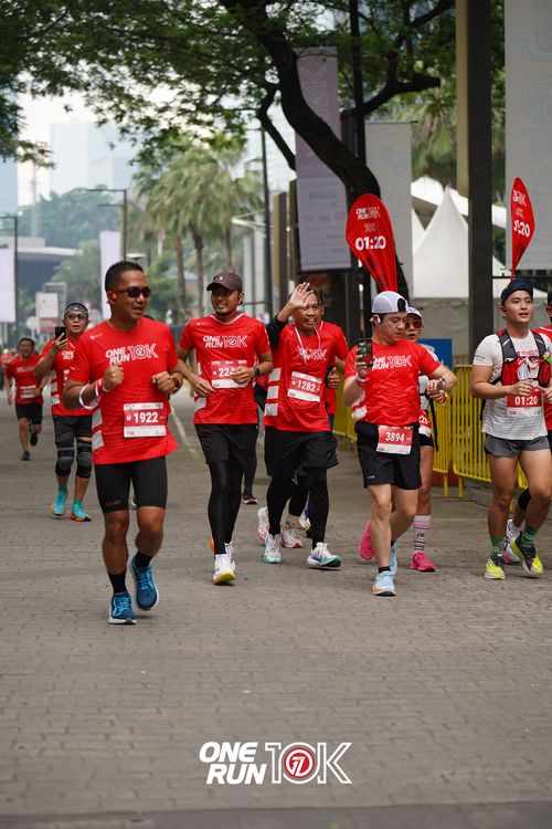 Race photo from ONE RUN 10K 2025