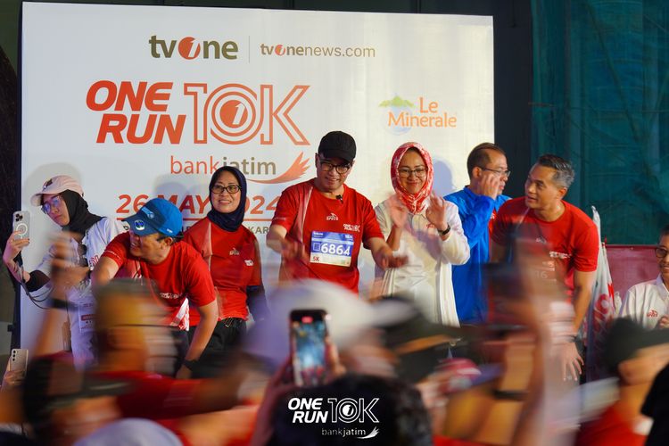 Race photo from ONE RUN 10 K