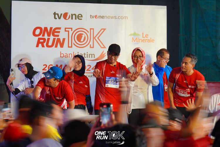 Race photo from ONE RUN 10 K