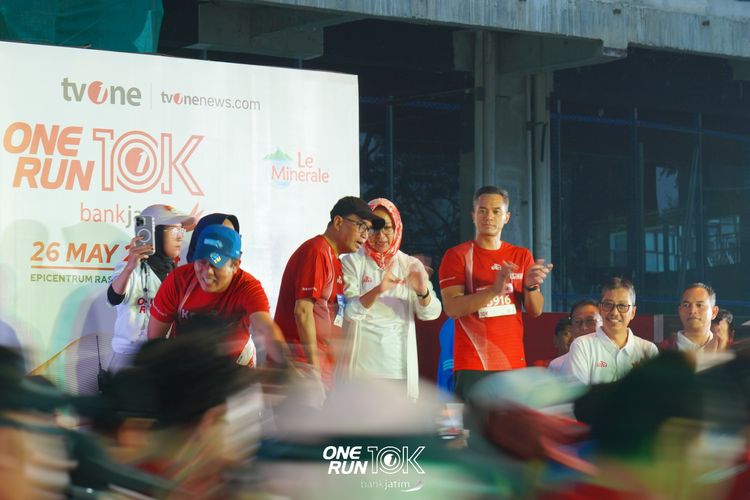 Race photo from ONE RUN 10 K