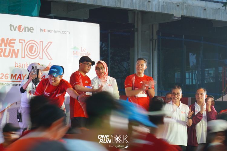 Race photo from ONE RUN 10 K