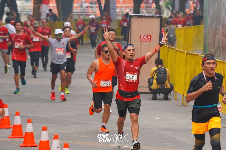 Race photo from ONE RUN 10 K