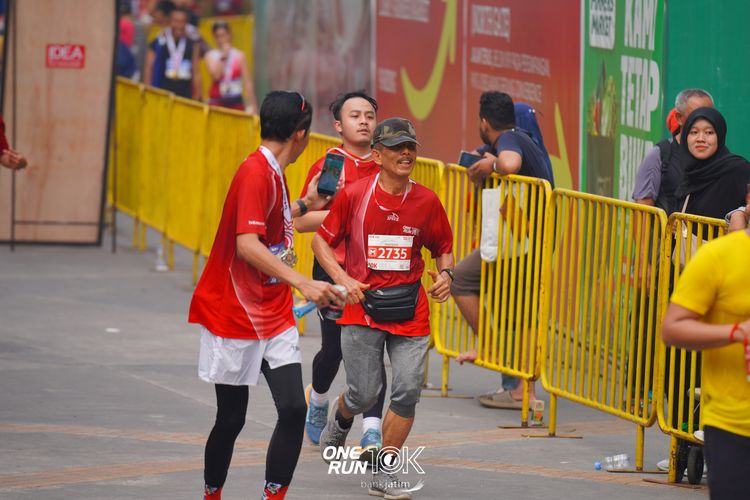 Race photo from ONE RUN 10 K