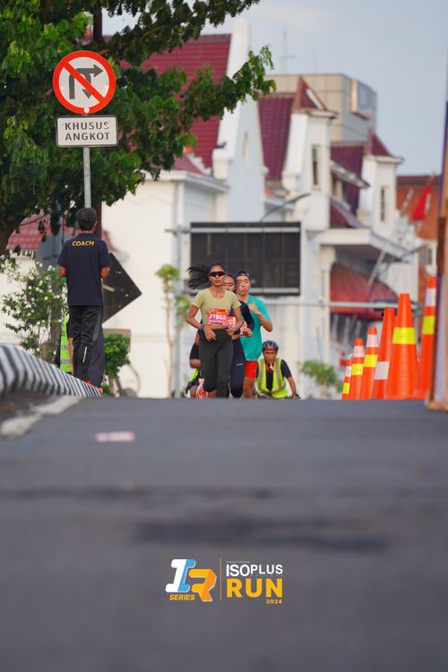 Race photo from Isoplus Run 2024 Surabaya