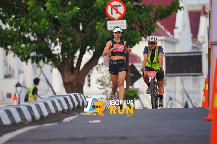 Race photo from Isoplus Run 2024 Surabaya