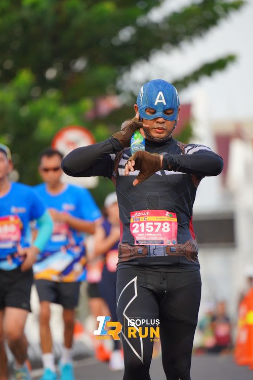 Race photo from Isoplus Run 2024 Surabaya