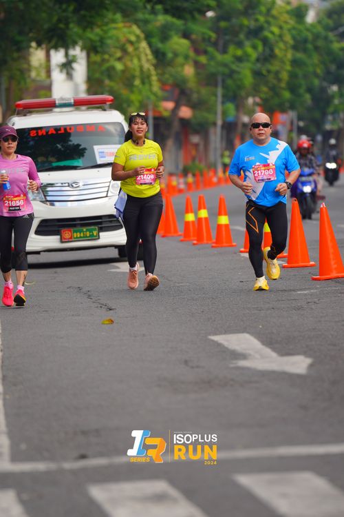 Race photo from Isoplus Run 2024 Surabaya