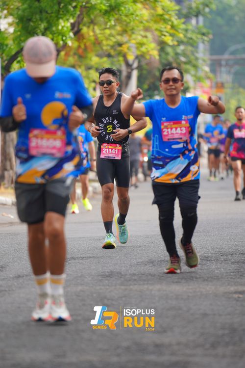 Race photo from Isoplus Run 2024 Surabaya