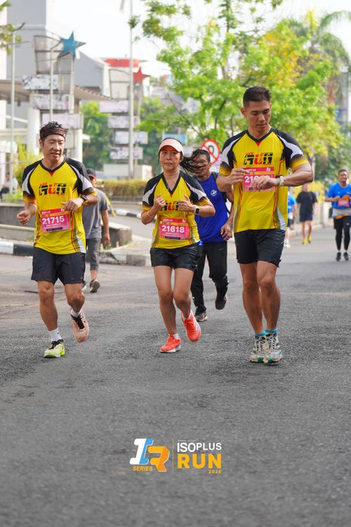 Race photo from Isoplus Run 2024 Surabaya
