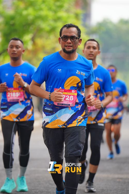 Race photo from Isoplus Run 2024 Surabaya