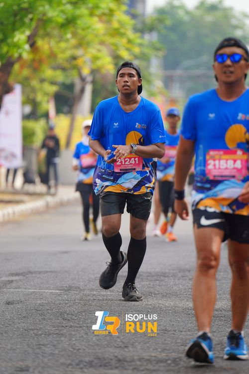 Race photo from Isoplus Run 2024 Surabaya