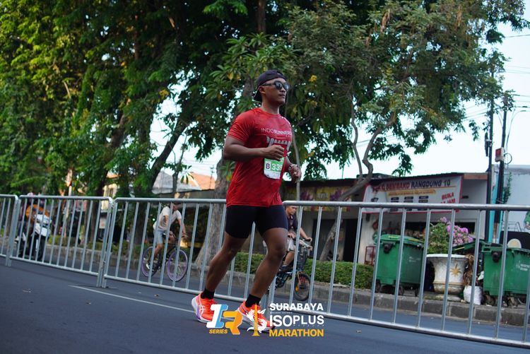 Race photo from SURABAYA ISOPLUS MARATHON 2025