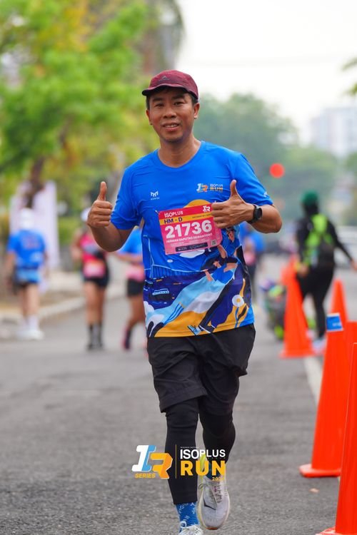 Race photo from Isoplus Run 2024 Surabaya