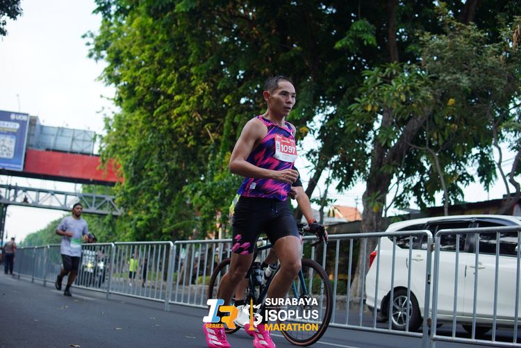 Race photo from SURABAYA ISOPLUS MARATHON 2025