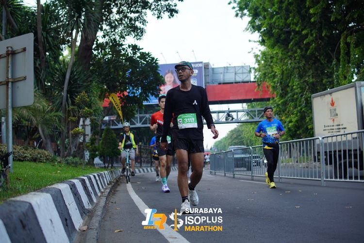 Race photo from SURABAYA ISOPLUS MARATHON 2025