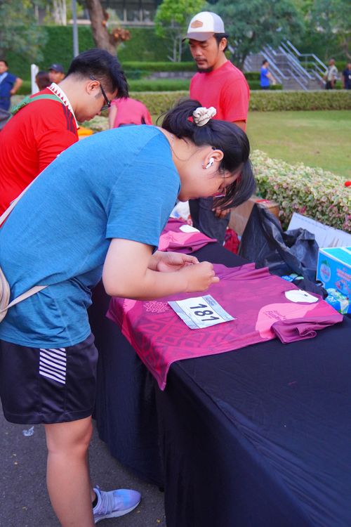 Race photo from Assurance Fun Run 2024