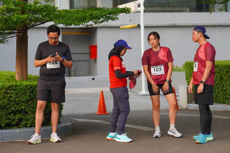 Race photo from Assurance Fun Run 2024