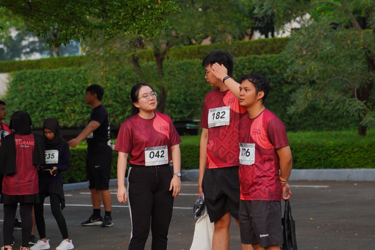 Race photo from Assurance Fun Run 2024
