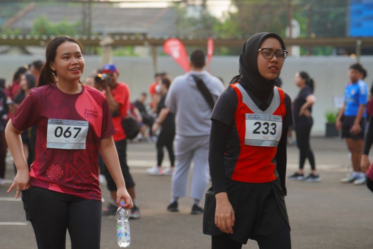 Race photo from Assurance Fun Run 2024