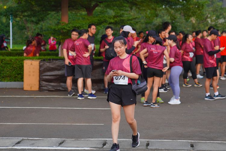 Race photo from Assurance Fun Run 2024