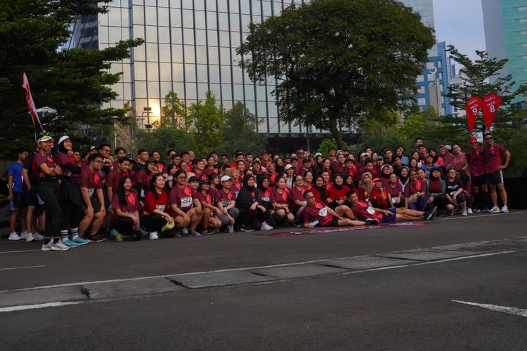 Race photo from Assurance Fun Run 2024