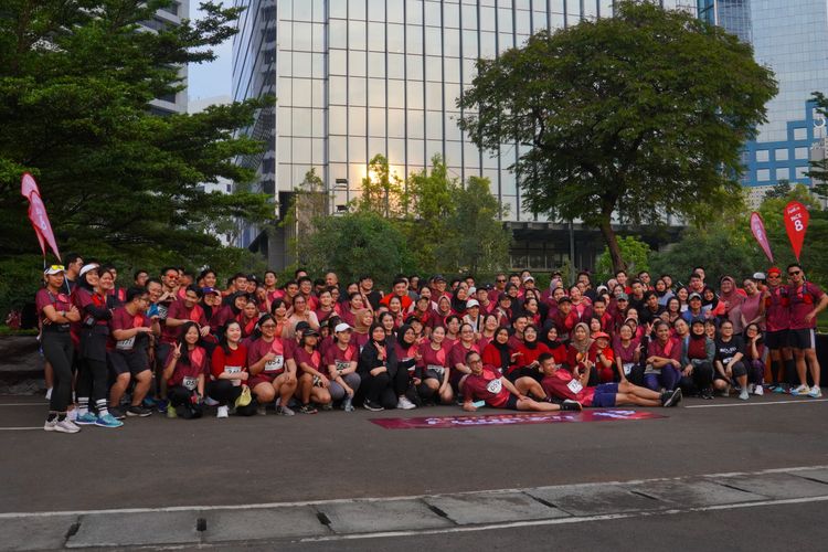 Race photo from Assurance Fun Run 2024