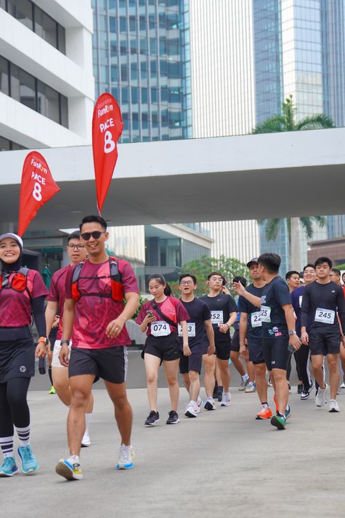 Race photo from Assurance Fun Run 2024